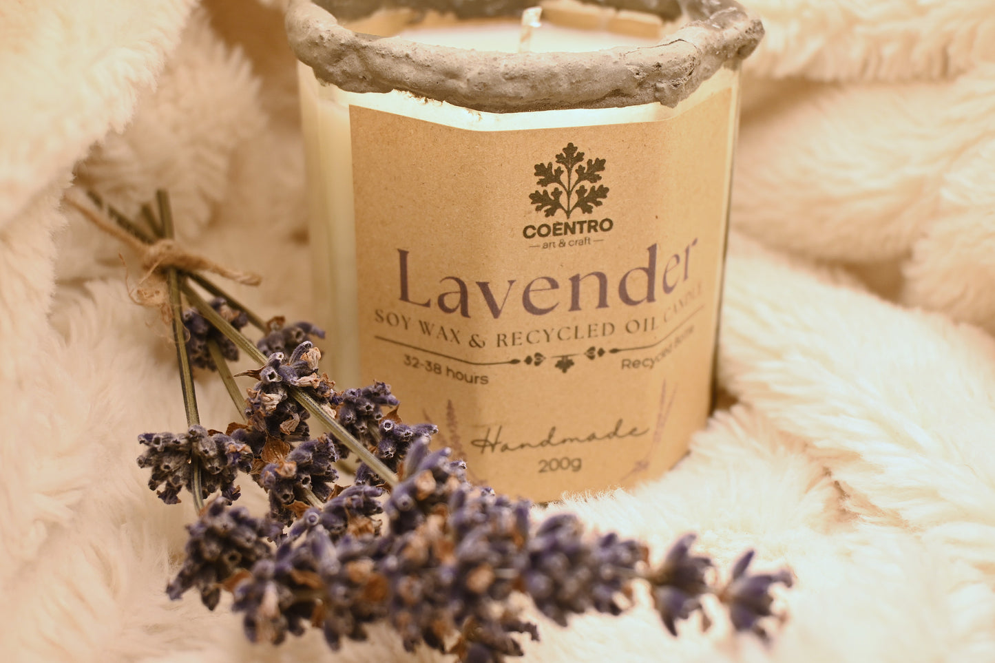 Lavender Soy Candle in Recycled Glass – Sustainable Elegance
